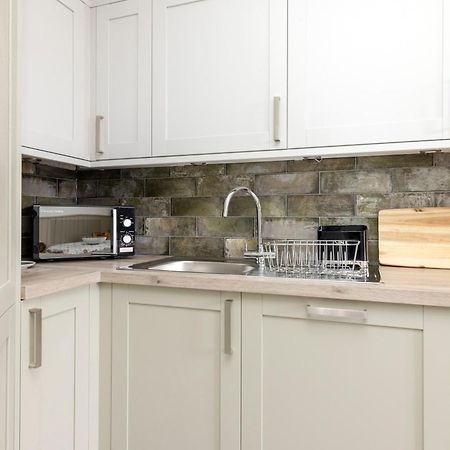 Joivy Beautiful Apartment, Private Garden, Calton Hill Эдинбург Экстерьер фото