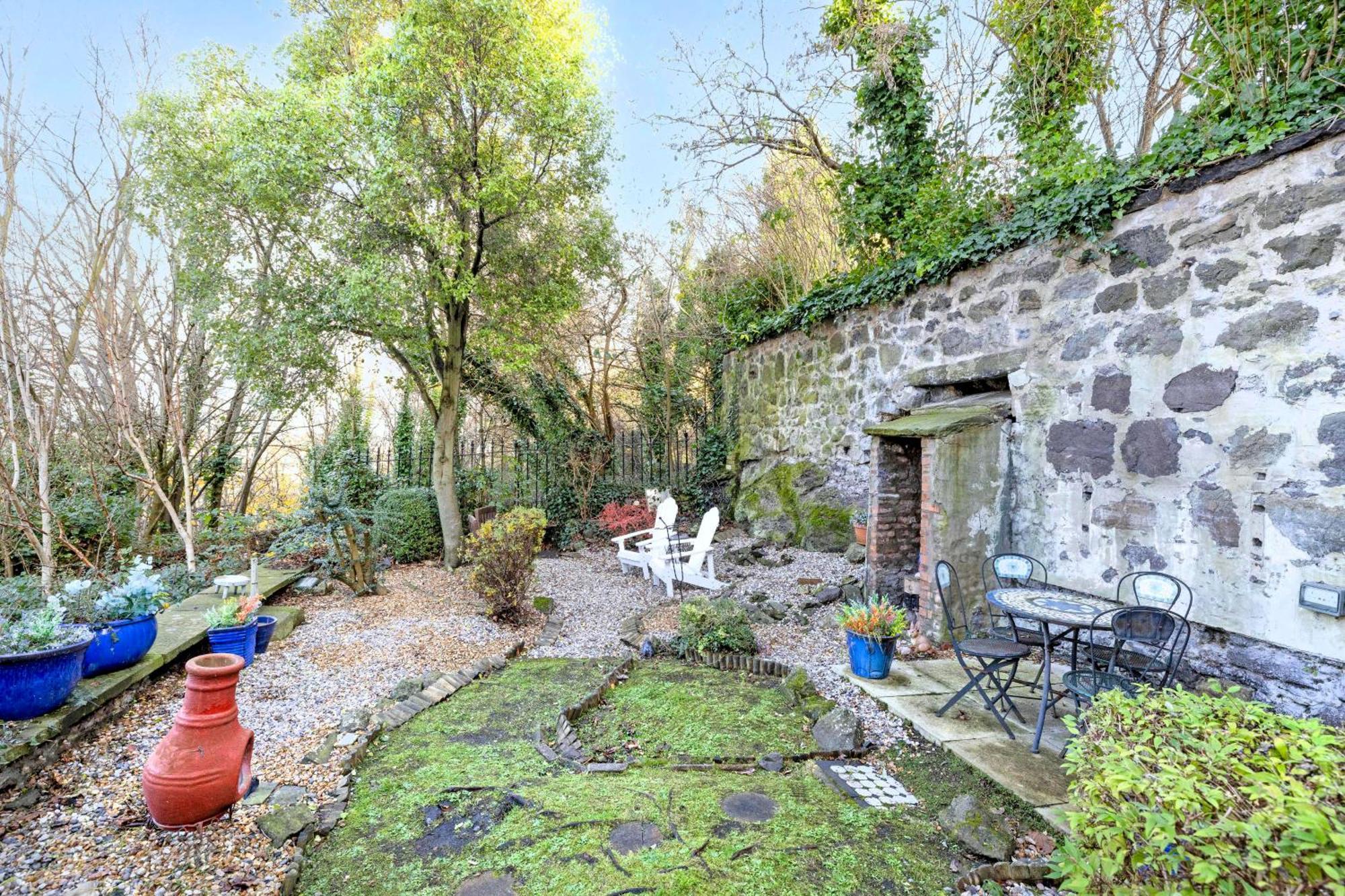 Joivy Beautiful Apartment, Private Garden, Calton Hill Эдинбург Экстерьер фото