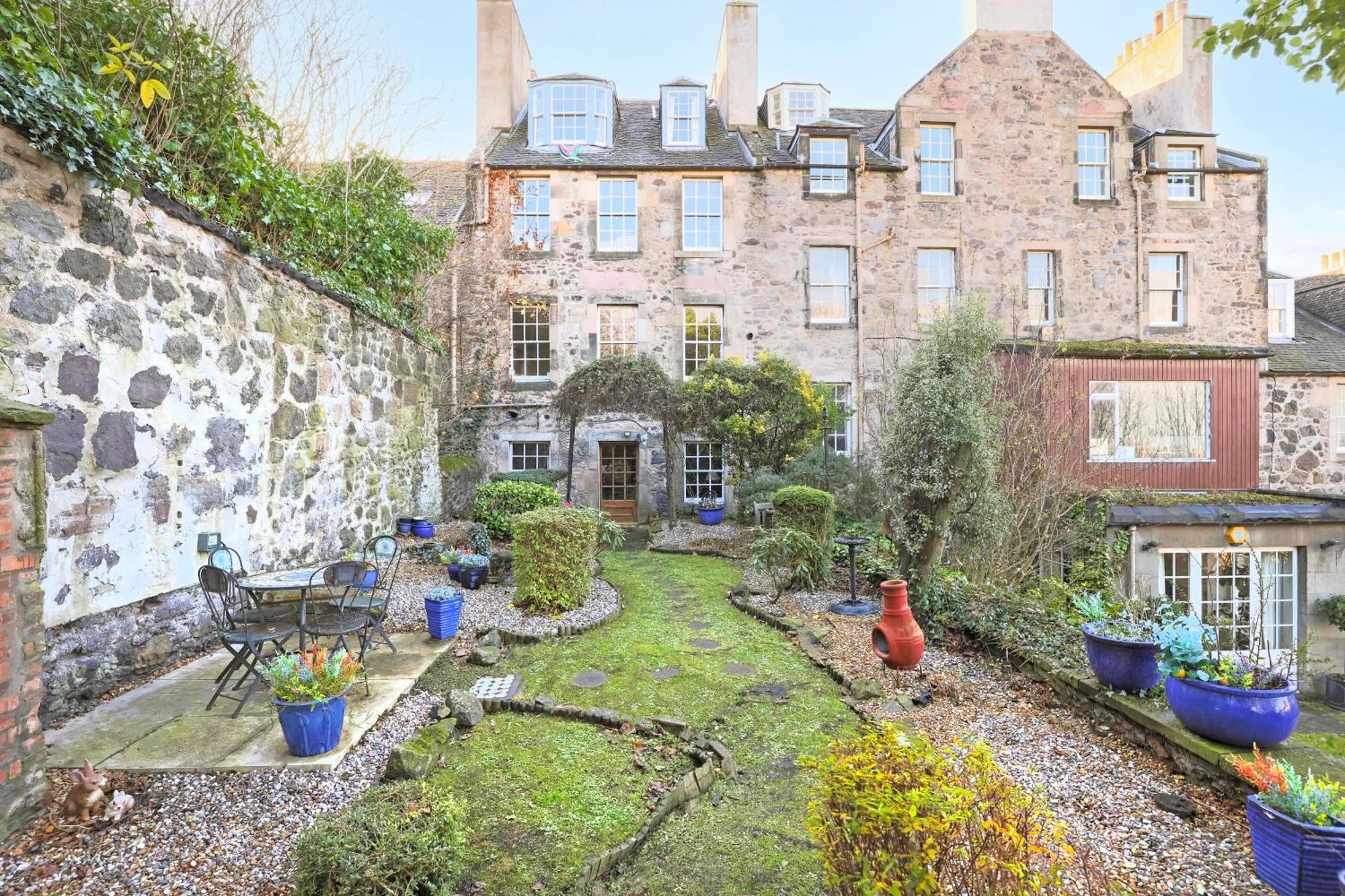 Joivy Beautiful Apartment, Private Garden, Calton Hill Эдинбург Экстерьер фото