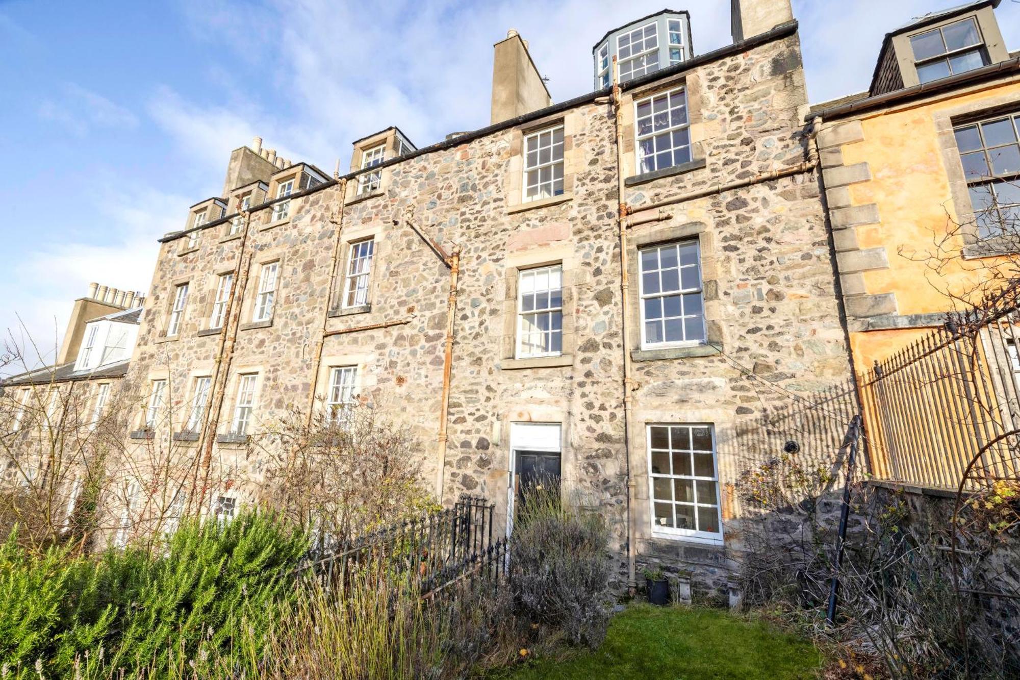 Joivy Beautiful Apartment, Private Garden, Calton Hill Эдинбург Экстерьер фото