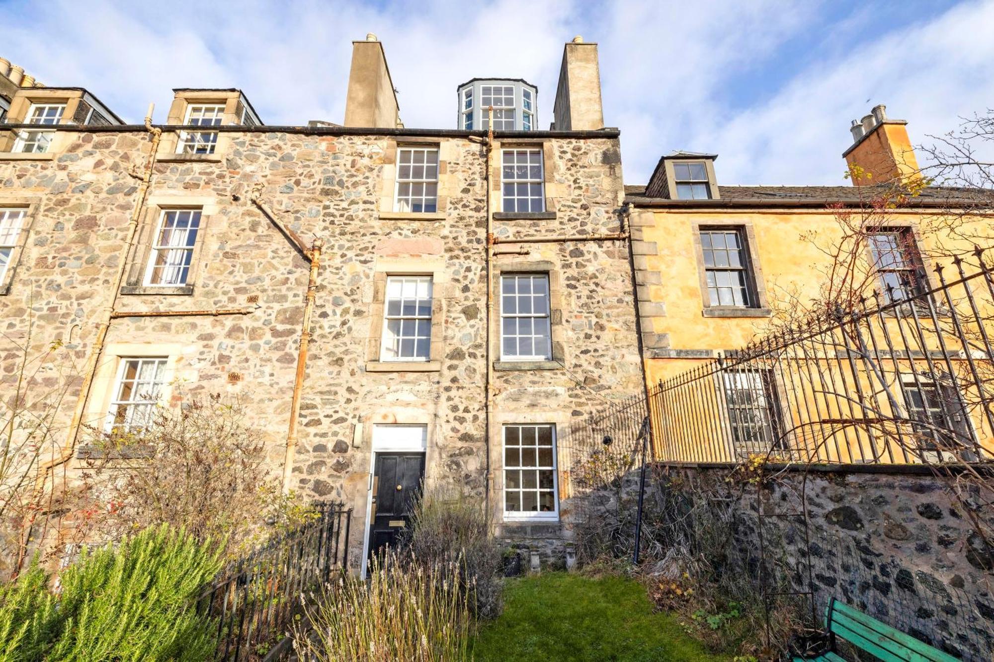 Joivy Beautiful Apartment, Private Garden, Calton Hill Эдинбург Экстерьер фото